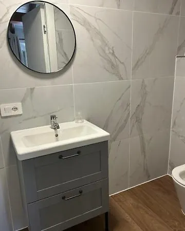 לינה וארוחת בוקר Palazzo Modafi 3*