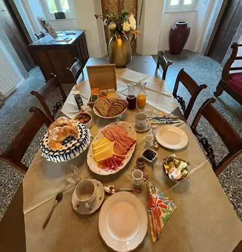 לינה וארוחת בוקר Palazzo Modafi באניי די לוקה
